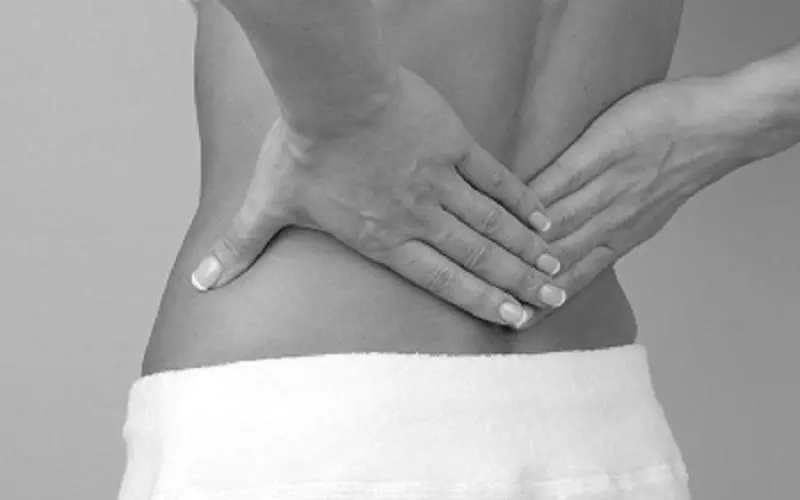 腰背痛的成因及治療方法